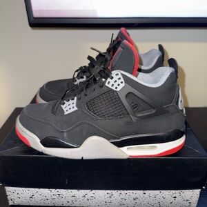 Jordan 4 bred (2019)